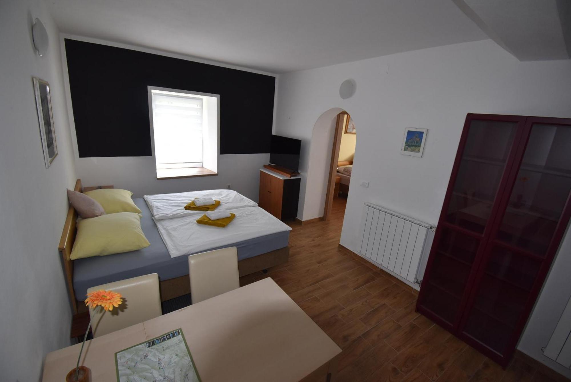 Apartments Free Alps, Massage & Wine โบเว็ก ภายนอก รูปภาพ