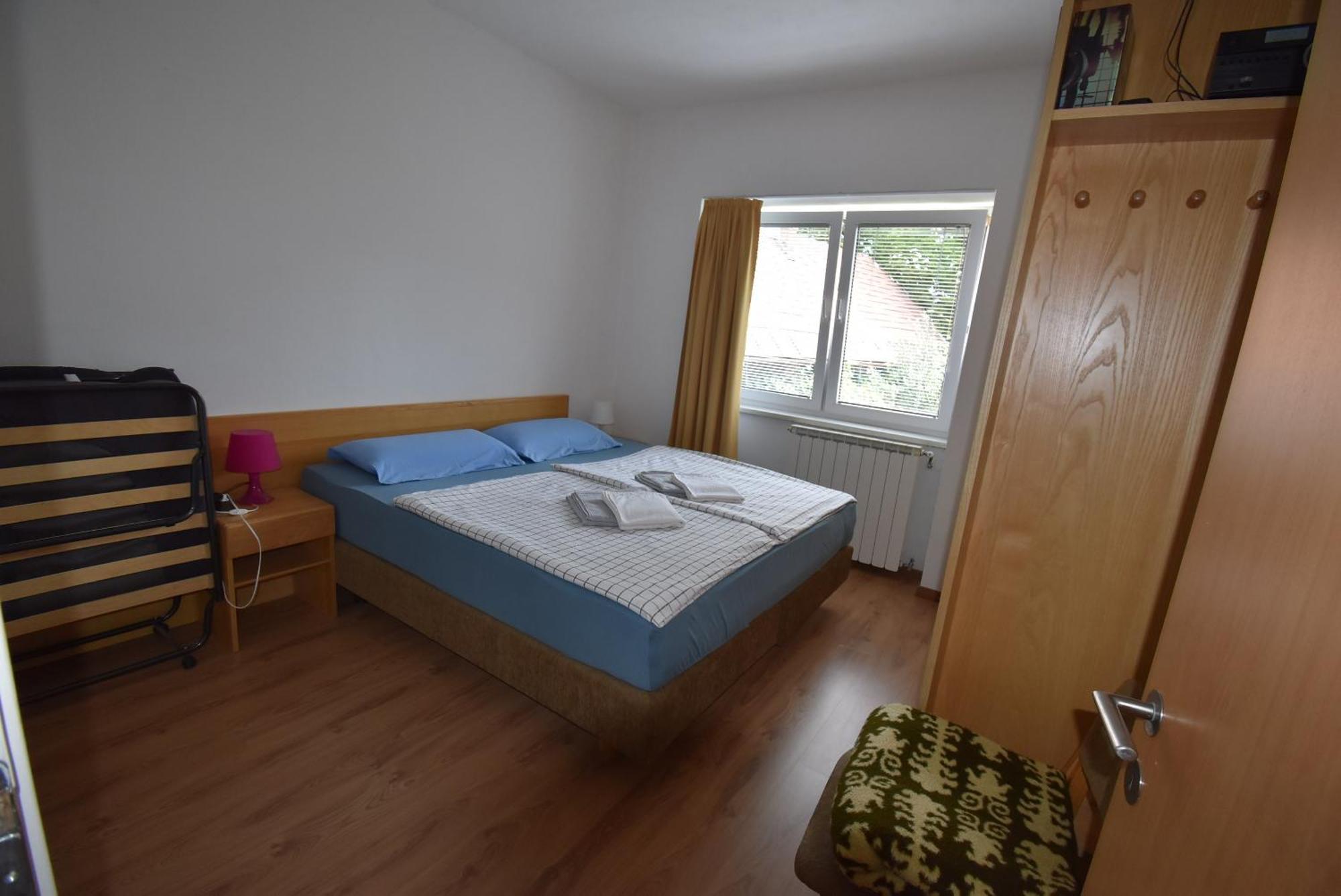 Apartments Free Alps, Massage & Wine โบเว็ก ภายนอก รูปภาพ