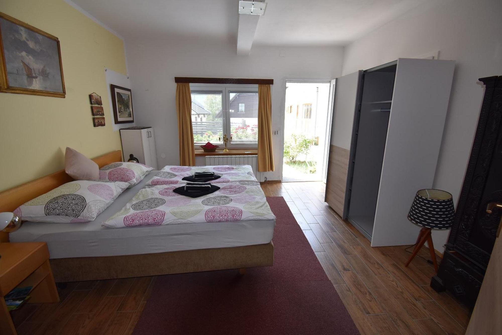 Apartments Free Alps, Massage & Wine โบเว็ก ภายนอก รูปภาพ