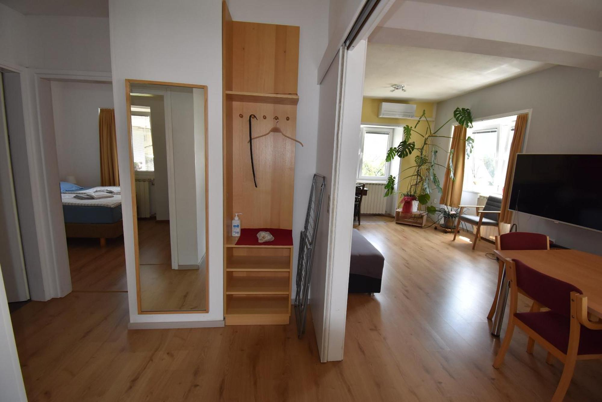 Apartments Free Alps, Massage & Wine โบเว็ก ภายนอก รูปภาพ