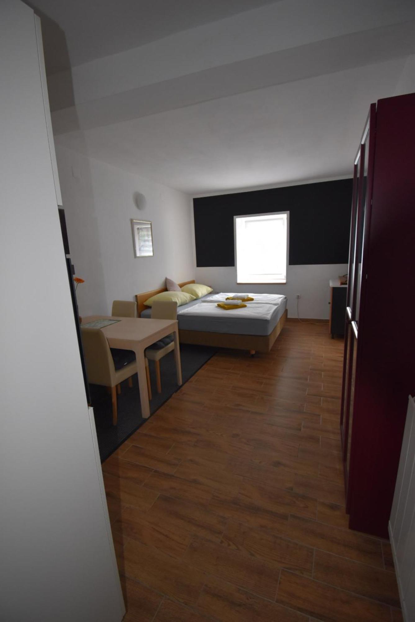Apartments Free Alps, Massage & Wine โบเว็ก ภายนอก รูปภาพ