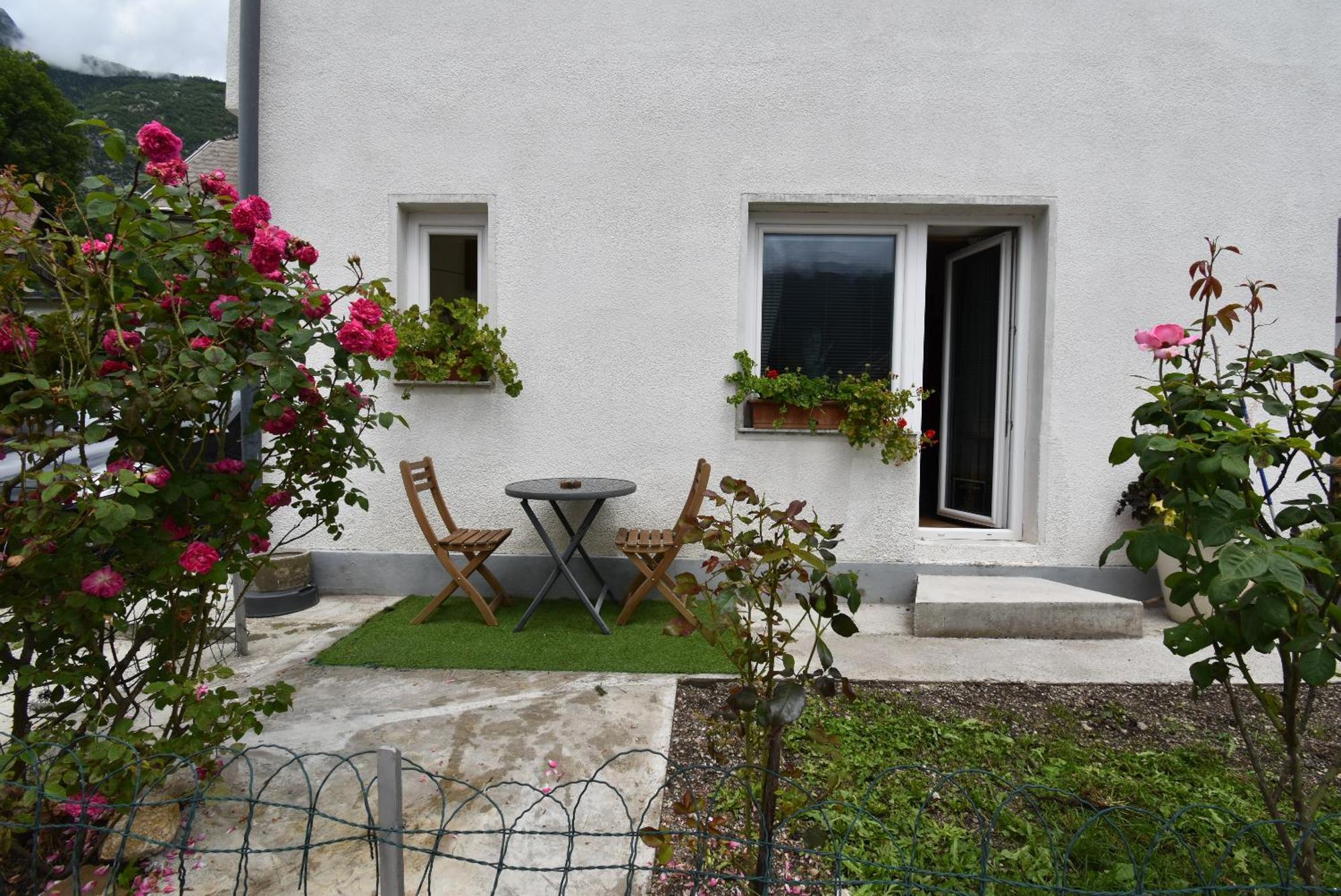 Apartments Free Alps, Massage & Wine โบเว็ก ภายนอก รูปภาพ